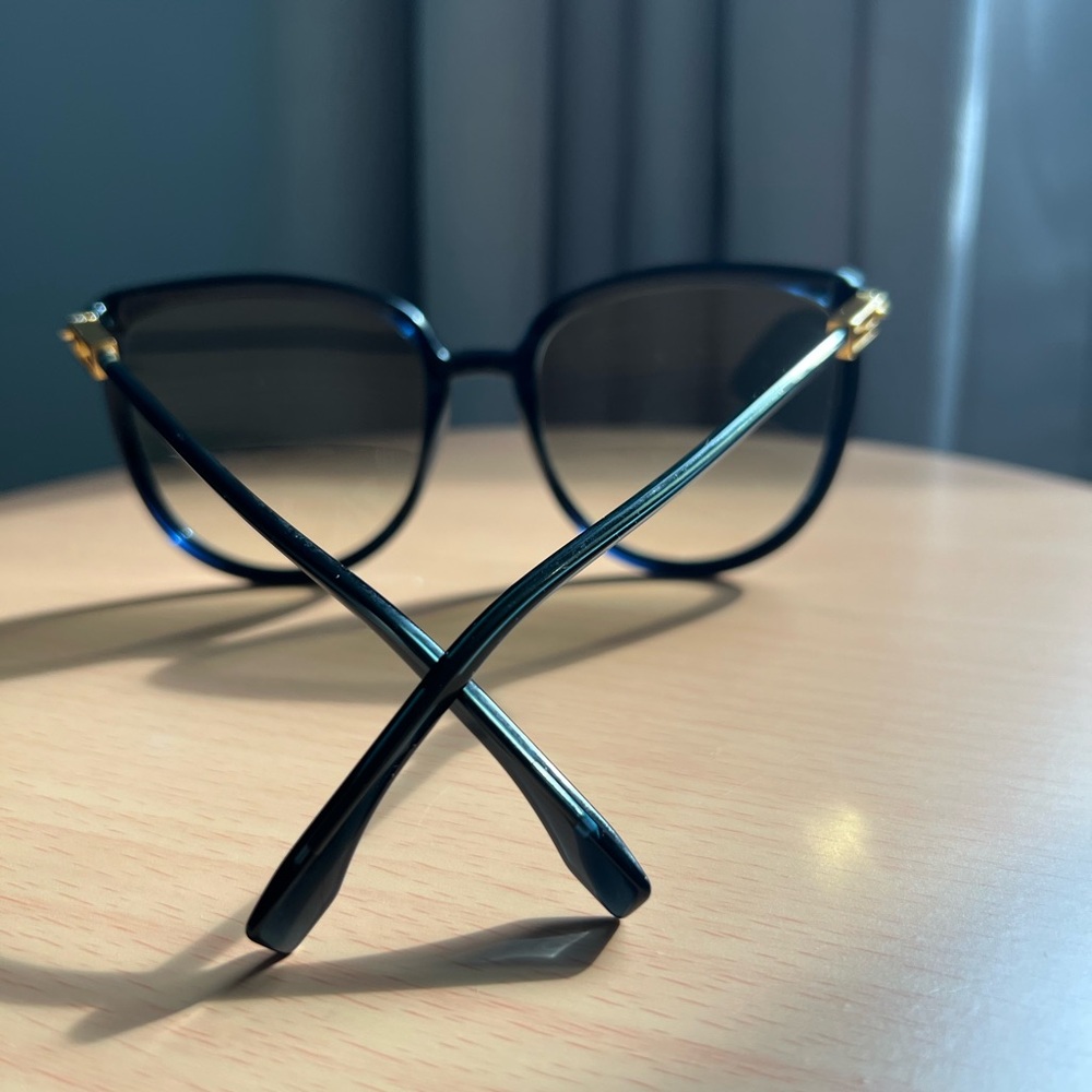 Fendi Blue Cat-Eye Sunglasses with Gradient Lenses - Picture 4 of 7